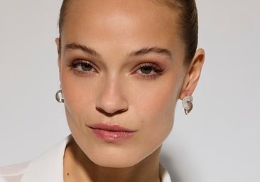 Las chicas más elegantes tienen claro que las joyas platas son mejor opción: seis pendientes, anillos y relojes que lo confirman