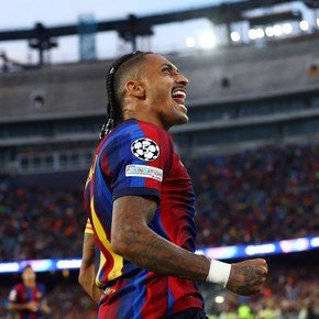 Está en llamas: Raphinha superó una marca de Messi en el Barcelona