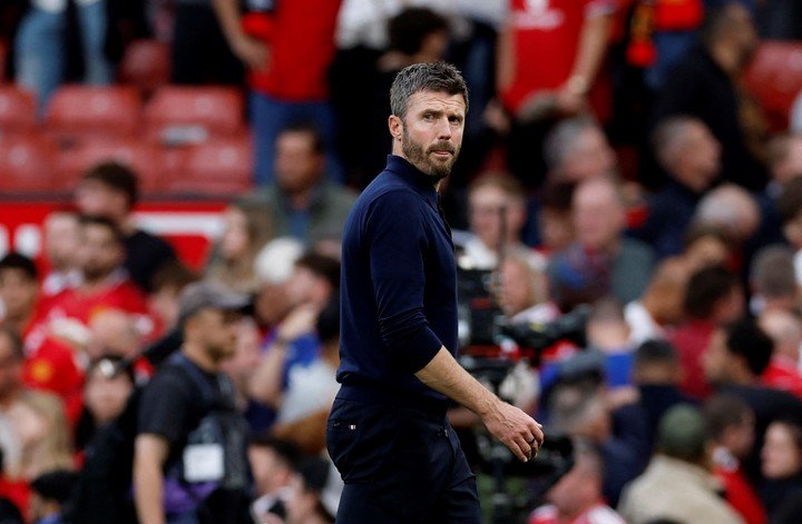 Michael Carrick, DT del Manchester United, en el clásico ante el City (Reuters).