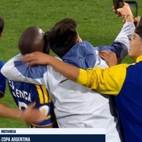 Video: la invasión de hinchas de Boca tras ganarle a Racing