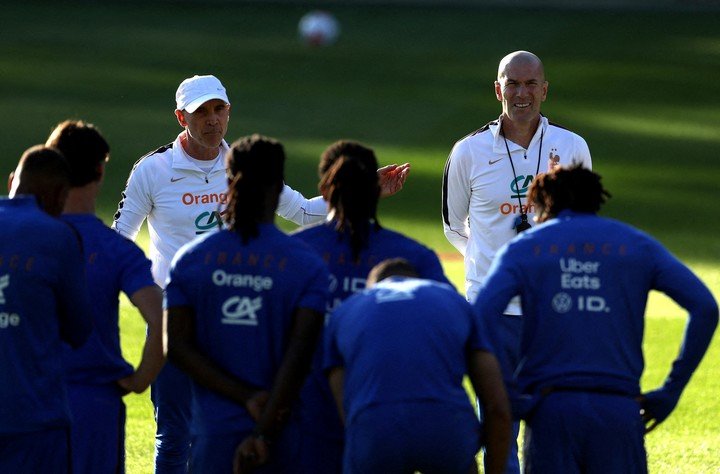 Les Bleus con Zidane, listos para un nuevo comienzo tras la partida de Didier Deschamps. 
