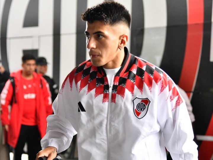Thiago Almada, compra récord en el fútbol argentino. Foto: prensa River.
