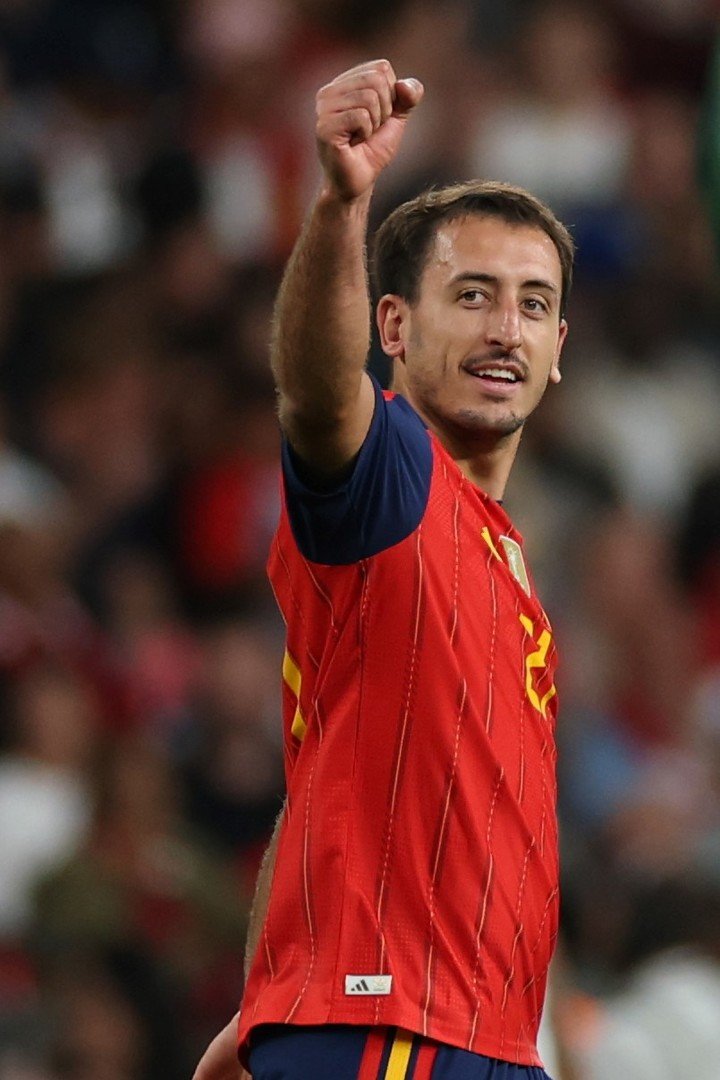 Oyarzabal puso el 3-2 para España (AP Photo/Ian Walton).