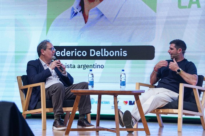 Gantman moderó la charla con Delbonis. (Santi Garcia Díaz)