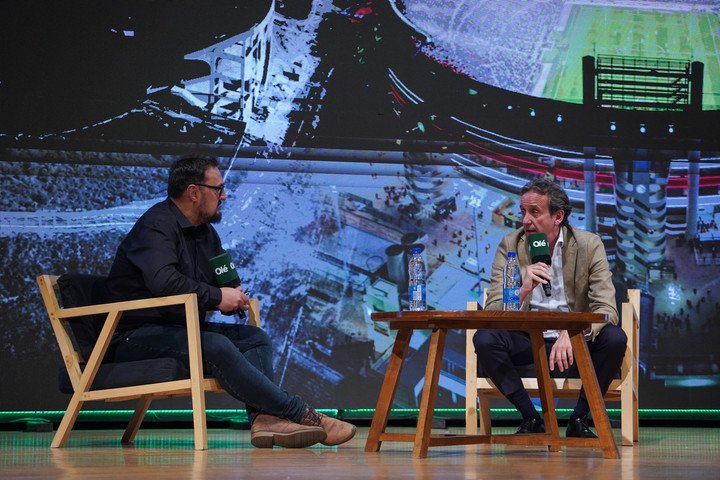 Villarroel expuso en el Olé Summit (Santiago García Díaz). 