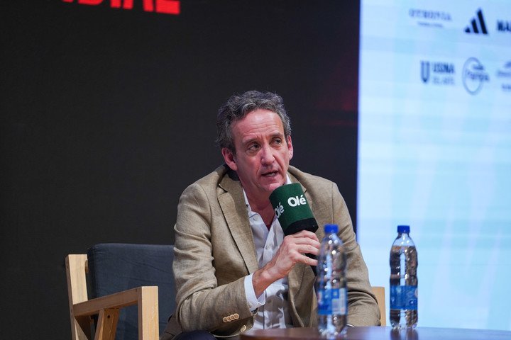 Villarroel expuso en el Olé Summit (Santiago García Díaz). 