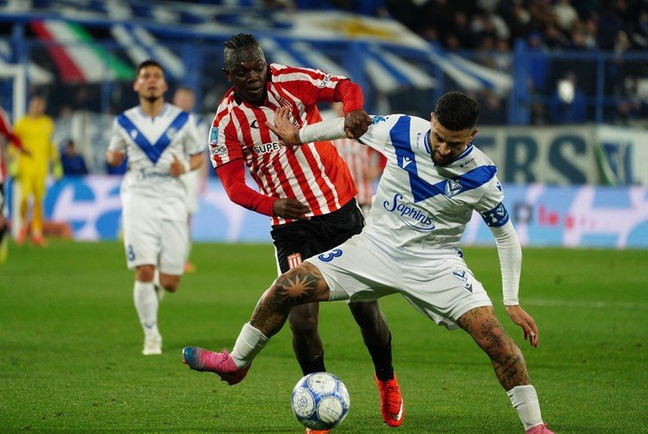 Estudiantes viene de caer 1-0 ante Vélez. (Marcelo Carroll)