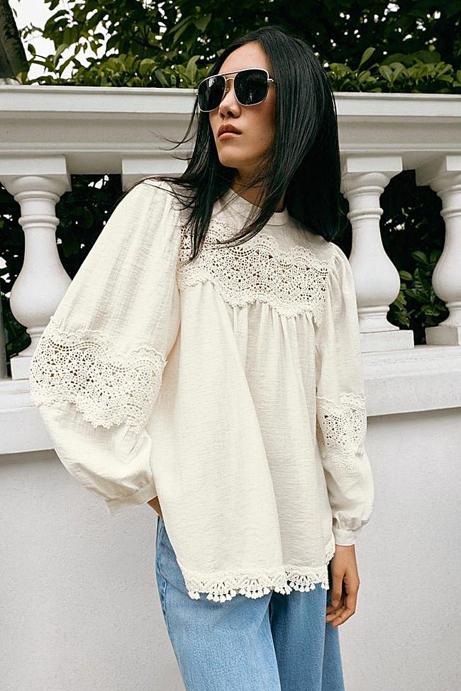 Camisa blanca de Zara (35,99 euros)