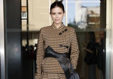 Kate Mara nos desvela en la Semana de la Moda de Milán su secreto de estilo mejor guardado: «Ponte algo con lo que te sientas segura de ti misma»