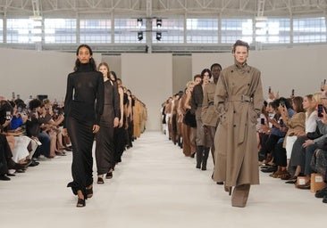 De la sensualidad felina de Max Mara al exceso discotequero de Roberto Cavalli: lo mejor de la tercera jornada de la Semana de la Moda de Milán