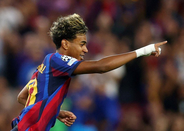 Lamine Yamal vs. Feyenoord por la Champions League, 9 de septiembre de 2026. (REUTER)