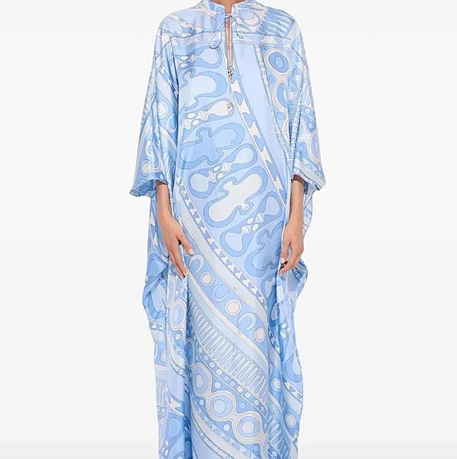 Túnica estampada de Pucci, 2.000 euros.