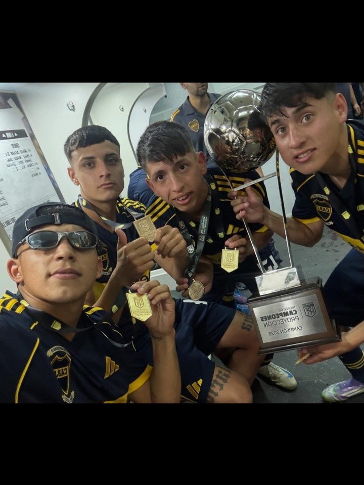 Las fotos de la vida y un mensaje emocionante de la mamá de Leonel Flores por la convocatoria a la Selección