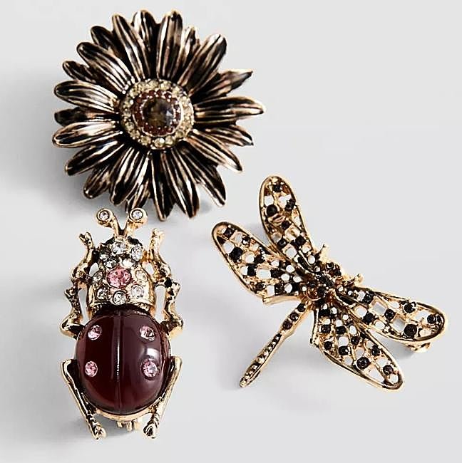 Set de broches de Mango, 29,99 euros.