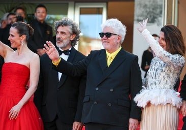 Las chicas Almodóvar deslumbran en la alfombra roja de Cannes: de Bárbara Lennie a Aitana Sánchez Gijón