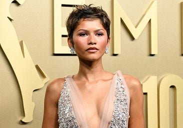 Zendaya arriesga y gana en los Emmy y Nicole Kidman da una lección de sofisticación vestida de blanco: los mejores looks de la alfombra roja