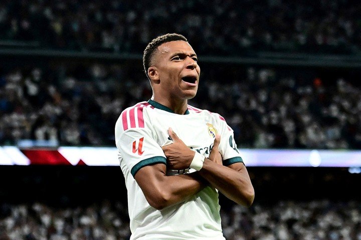 Kiki quiere igualar a Benzema, el francés y último jugador del Merengue en quedarse la distinción individual durante 2022. 