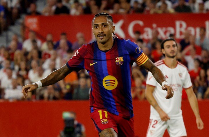 Raphinha rompió un histórico récord de Messi (Reuters).