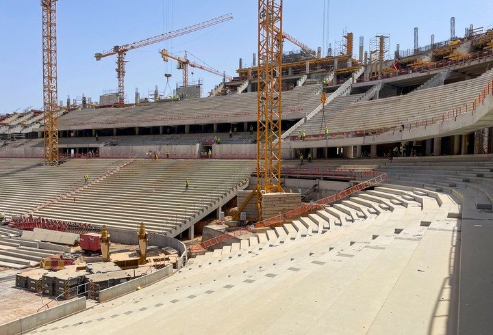 La construcción del estadio Hassan II.