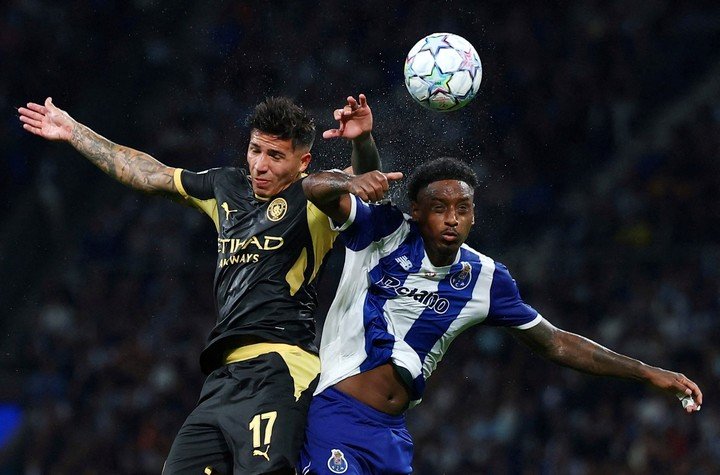 Lucha aérea de Enzo en Portugal.
Foto: Reuter.