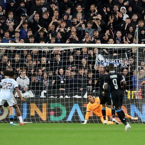Buendía: primer gol argentino en la Champions y buen triunfo de Aston Villa en Bélgica