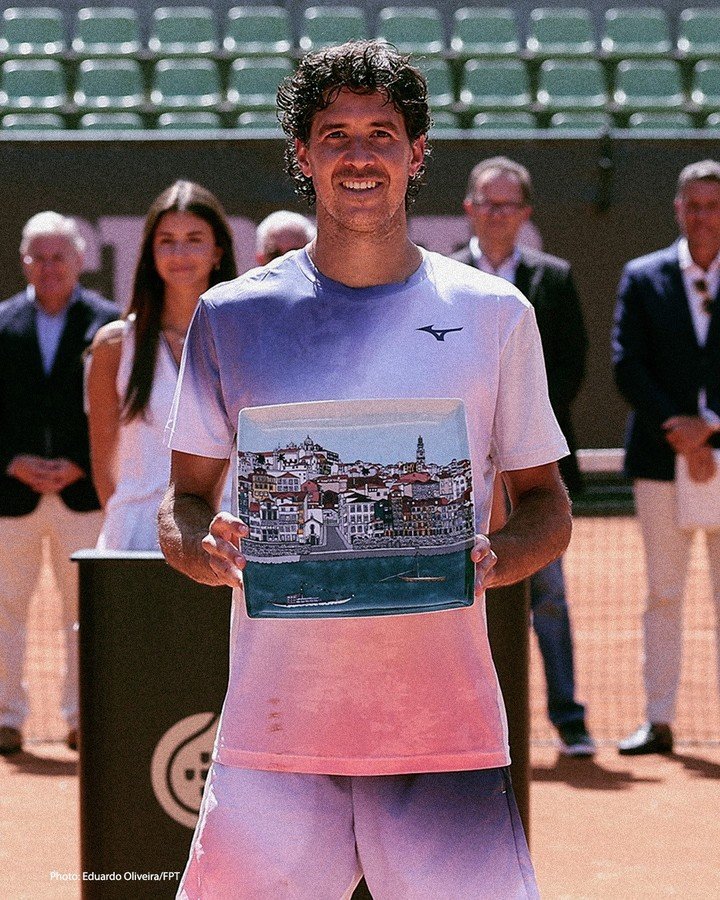 Facundo Mena ganó en Portugal su quinto título challenger.
(@ATPChallenger en X).