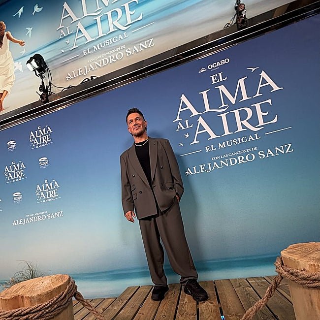 Alejandro Sanz durante la presentación del musical El alma al aire.