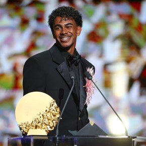Lamine Yamal ganó el premio al Mejor Talento Joven, pero afirmó que debía ser para Cubarsí