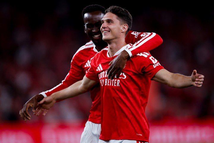 Gran triunfo de Benfica. (EFE)