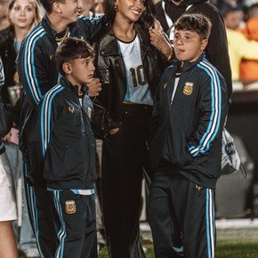 Las emotivas palabras de Antonela Roccuzzo para Messi tras su despedida de la Selección: "Ese amor te lo ganaste"