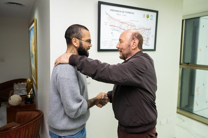 Dani Alves se reunió con Gildo Insfrán, gobernador de Formosa. (Foto: X/@gildoinsfran)