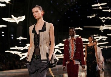 Matthieu Blazy reescribe la historia de Chanel a través de la libertad: lo mejor de la séptima jornada de la Semana de la Moda de París