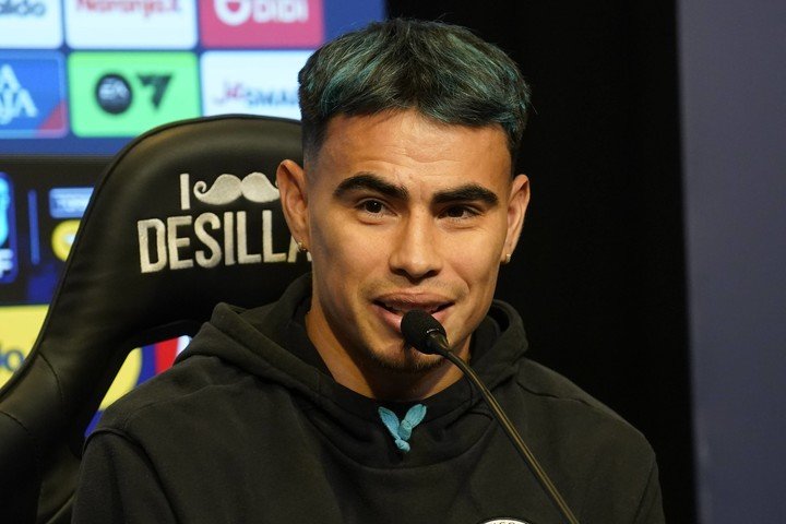 Zelarayán contó que jugó con la mano fracturada (Foto: Fernando de la Orden).