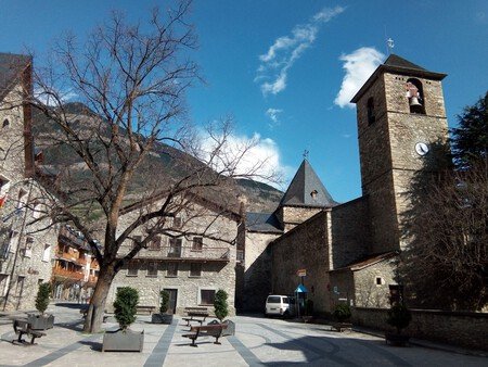 Pueblo Pirinieo Montana Huesca Encantador Bonito Tranquilo Otono Comida Rica Escapada