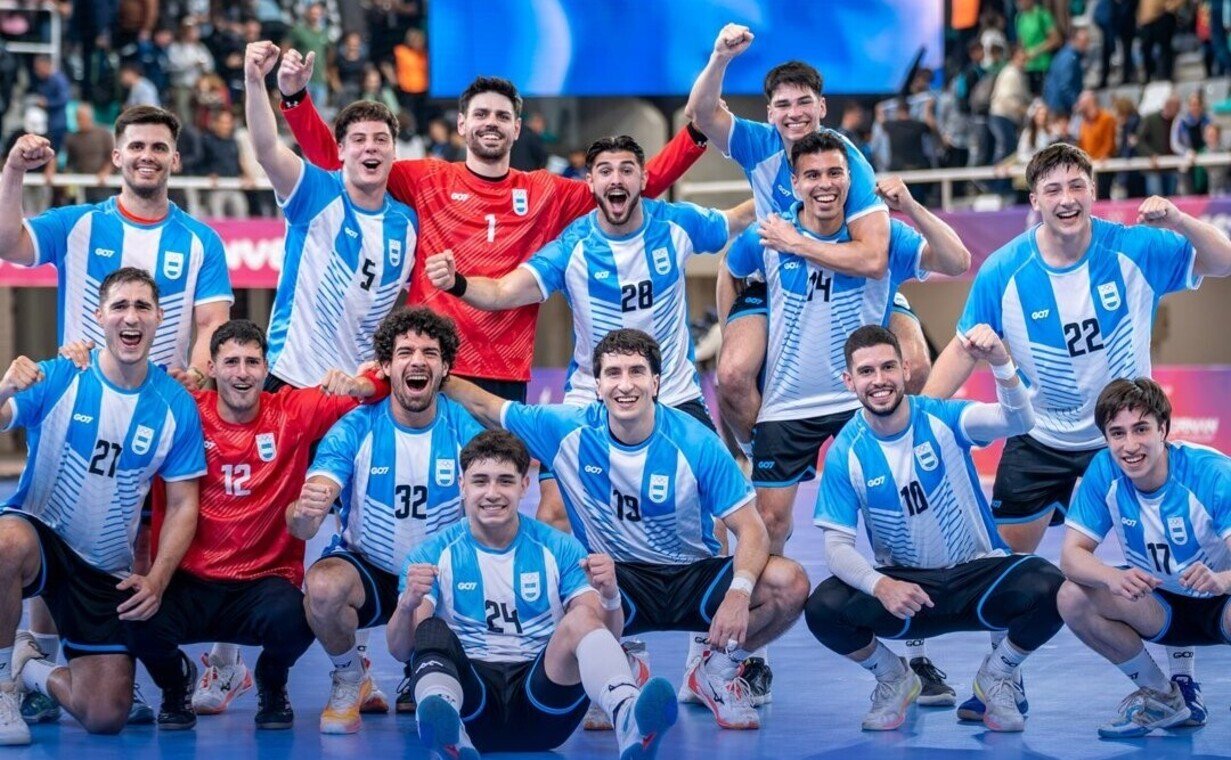 Los Gladiadores festejaron así tras ganar la medalla de oro en handball.