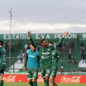 Sarmiento y Barracas igualaron en un partido repleto de polémicas