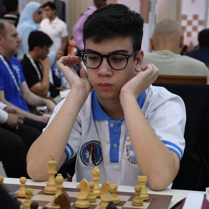 Faustino Oro hizo tablas en la tercera ronda de la Bundesliga de ajedrez.