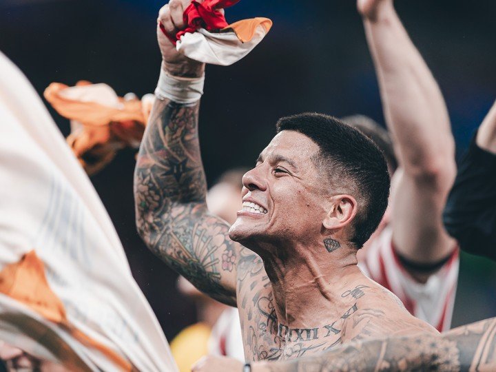 Rojo en la semi de vuelta (Foto: Instagram).