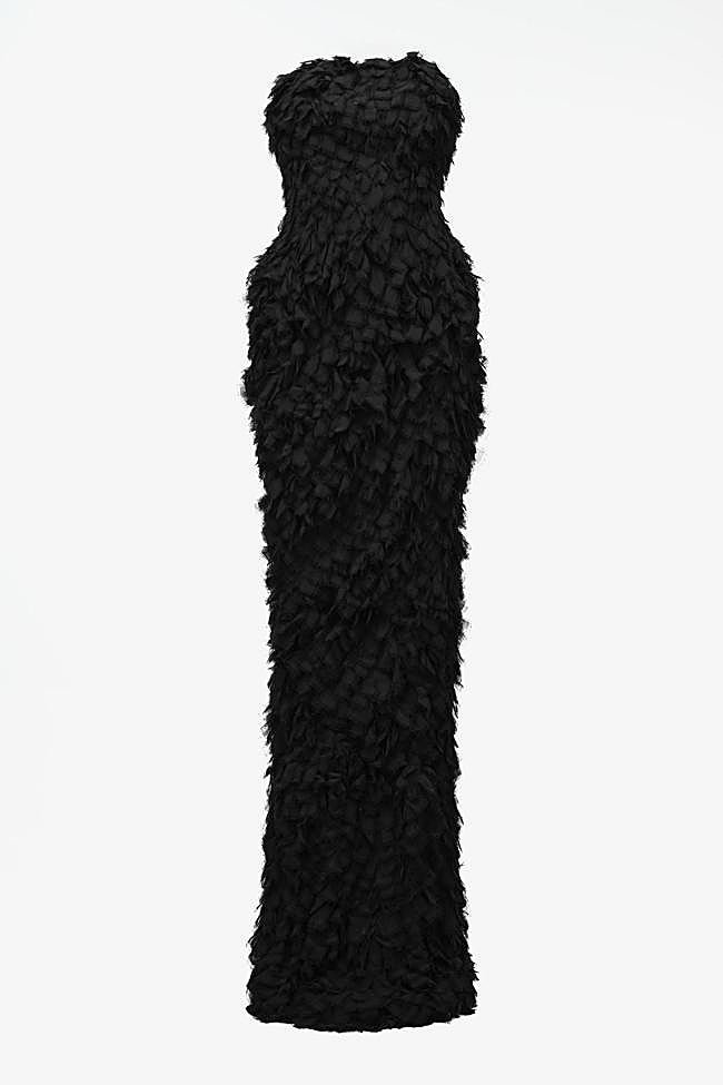 Vestido de seda de color negro la nueva colección Re{form} de John Galliano y Zara.