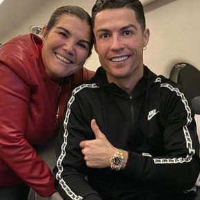 La tristeza de la madre de Cristiano Ronaldo tras el polémico episodio de su hijo en Portugal: "Se fue por la puerta de atrás"