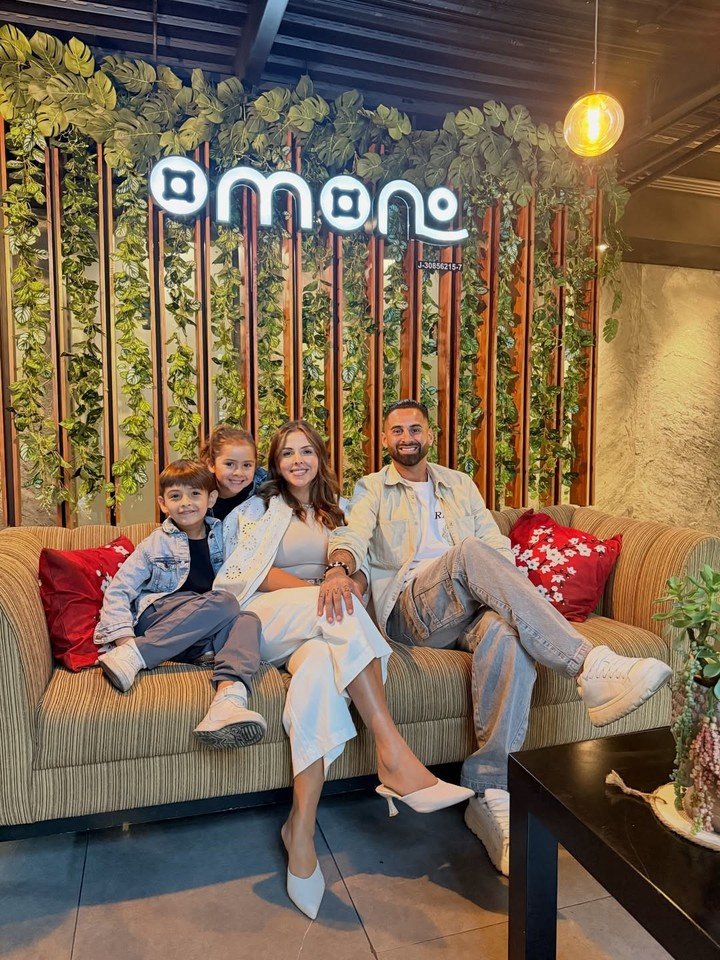 Trejo con su esposa e hijos, antes de la tragedia.