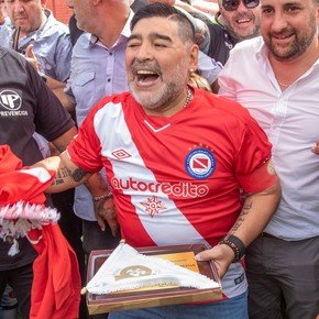 ¿Por qué la cancha de Argentinos Juniors se llama Diego Armando Maradona?