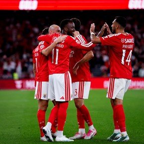 Con asistencia del Diablito Echeverri, Benfica ganó y se recuperó en la Liga de Portugal