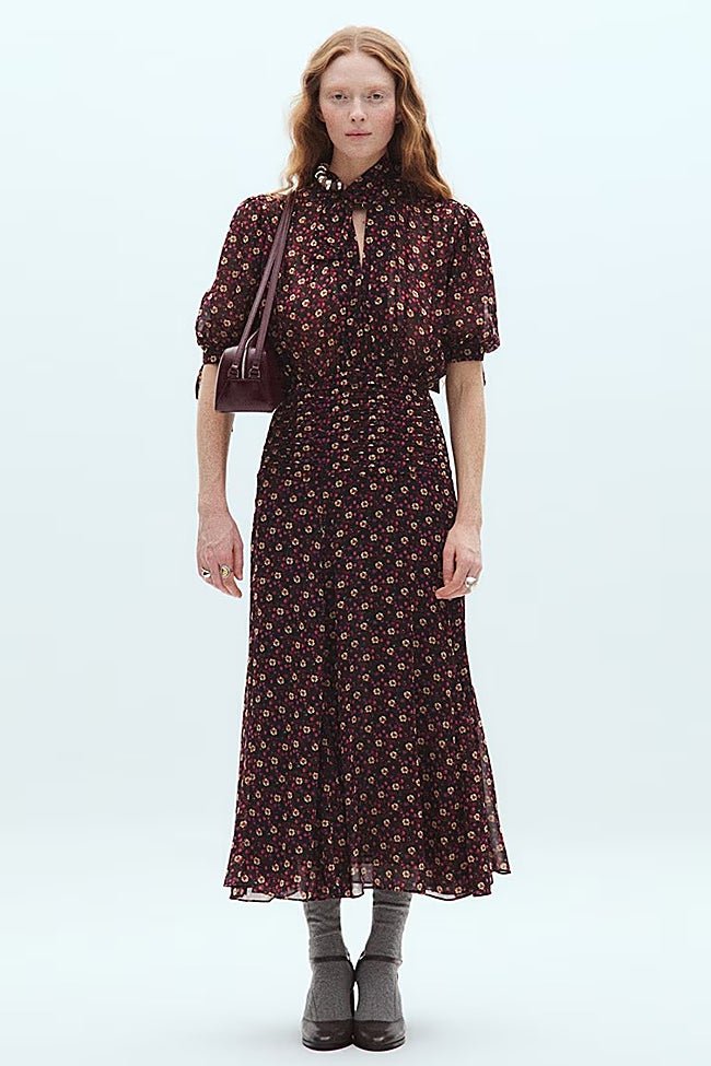 Vestido estampado de Sfera (49,99 euros)
