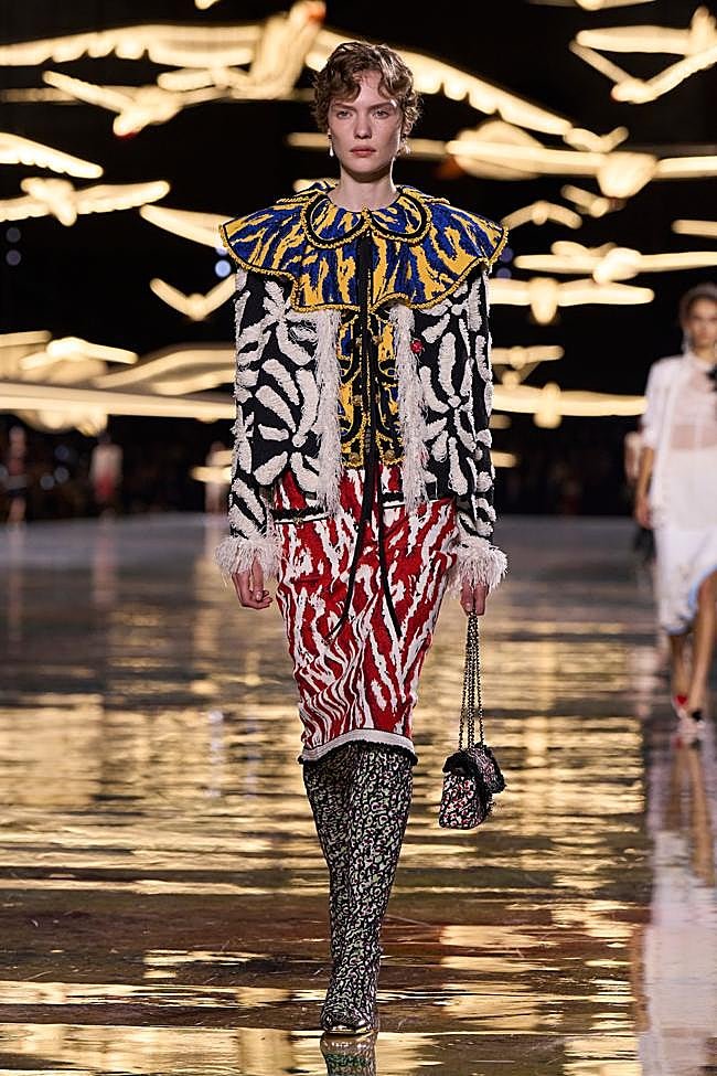 Look de Chanel durante la Semana de la Moda de París.
