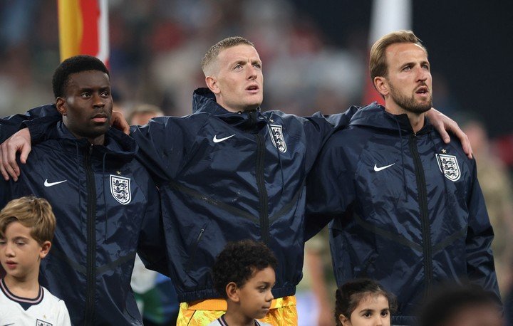 Jordan Pickford durante el himno inglés (REUTERS/Toby Melville).