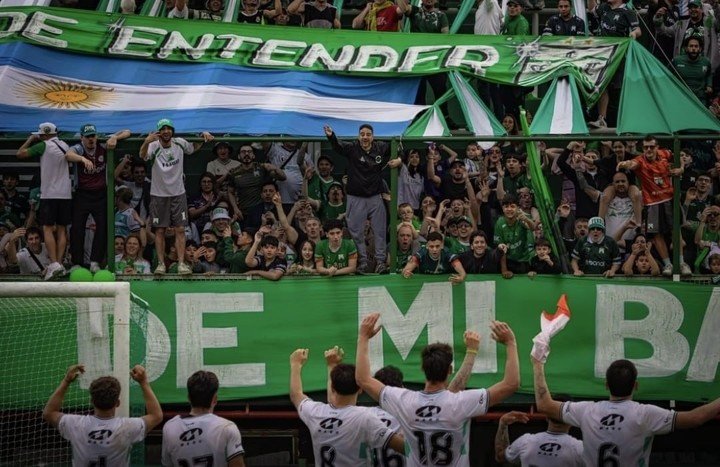 Oeste se ilusiona. 