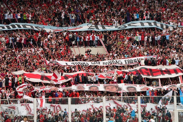 La hinchada de River en el Kempes. Foto: Fernando de la Orden 