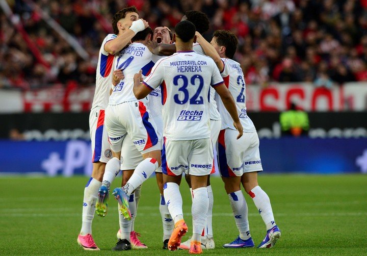 El Ciclón, ante una final para meterse en puestos de playoffs. Foto: FOTOBAIRES