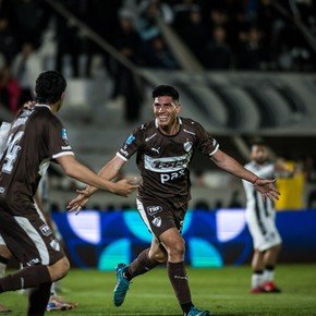 Platense se lo dio vuelta a Gimnasia en Mendoza y sigue con vida en el Clausura